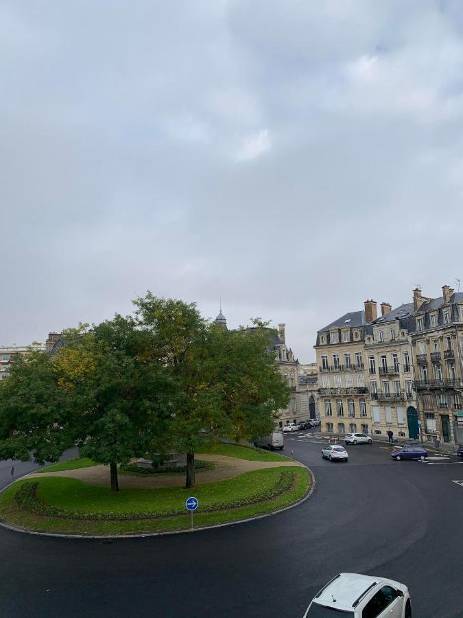 Apartamento L’Aristide Reims Exterior foto
